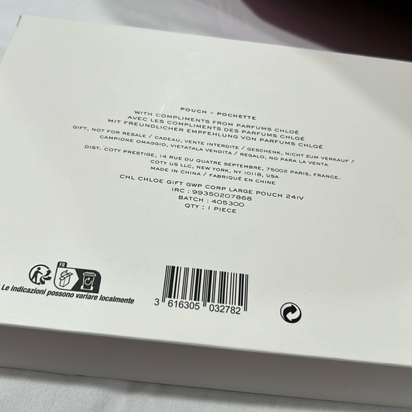 Chloe Pouch wristlet bag - Picture 6 of 8